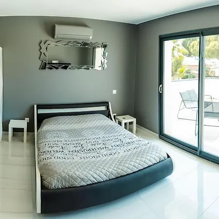 Honoré Bord Mer/ Jacuzzi Le Grau-dʼAgde