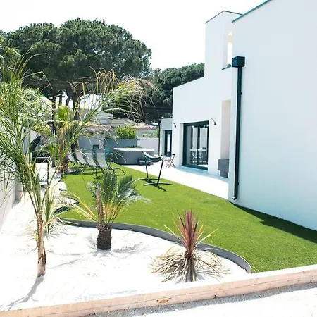 Honoré Bord Mer/ Jacuzzi Le Grau-dʼAgde