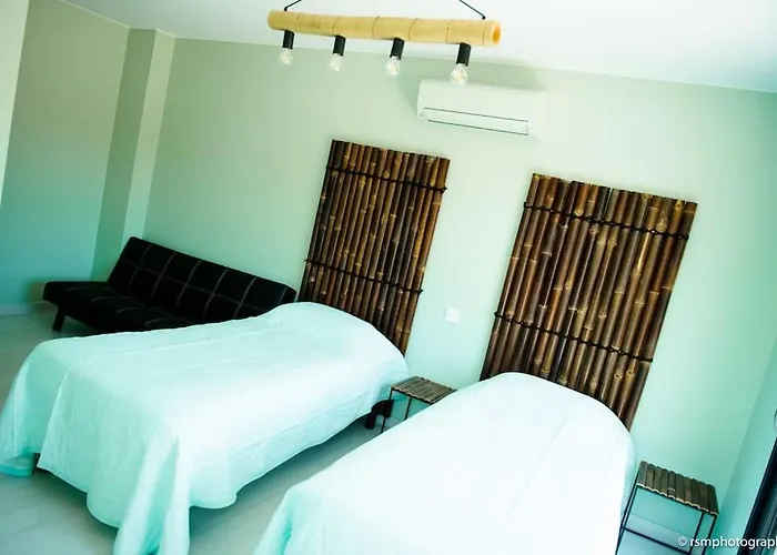Honore Bord Mer/ Jacuzzi فيلة