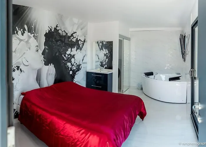 Honore Bord Mer/ Jacuzzi * Le Grau-dʼAgde