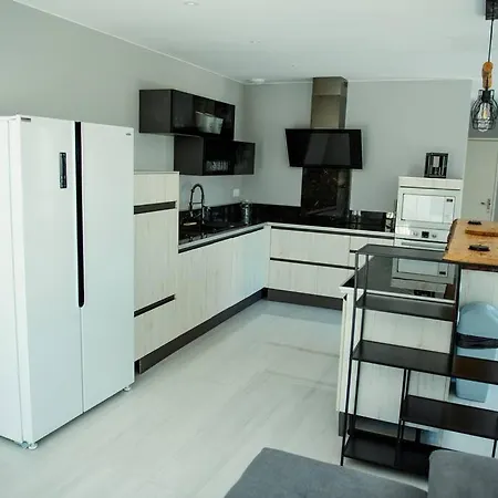 Honore Bord Mer/ Jacuzzi Villa *